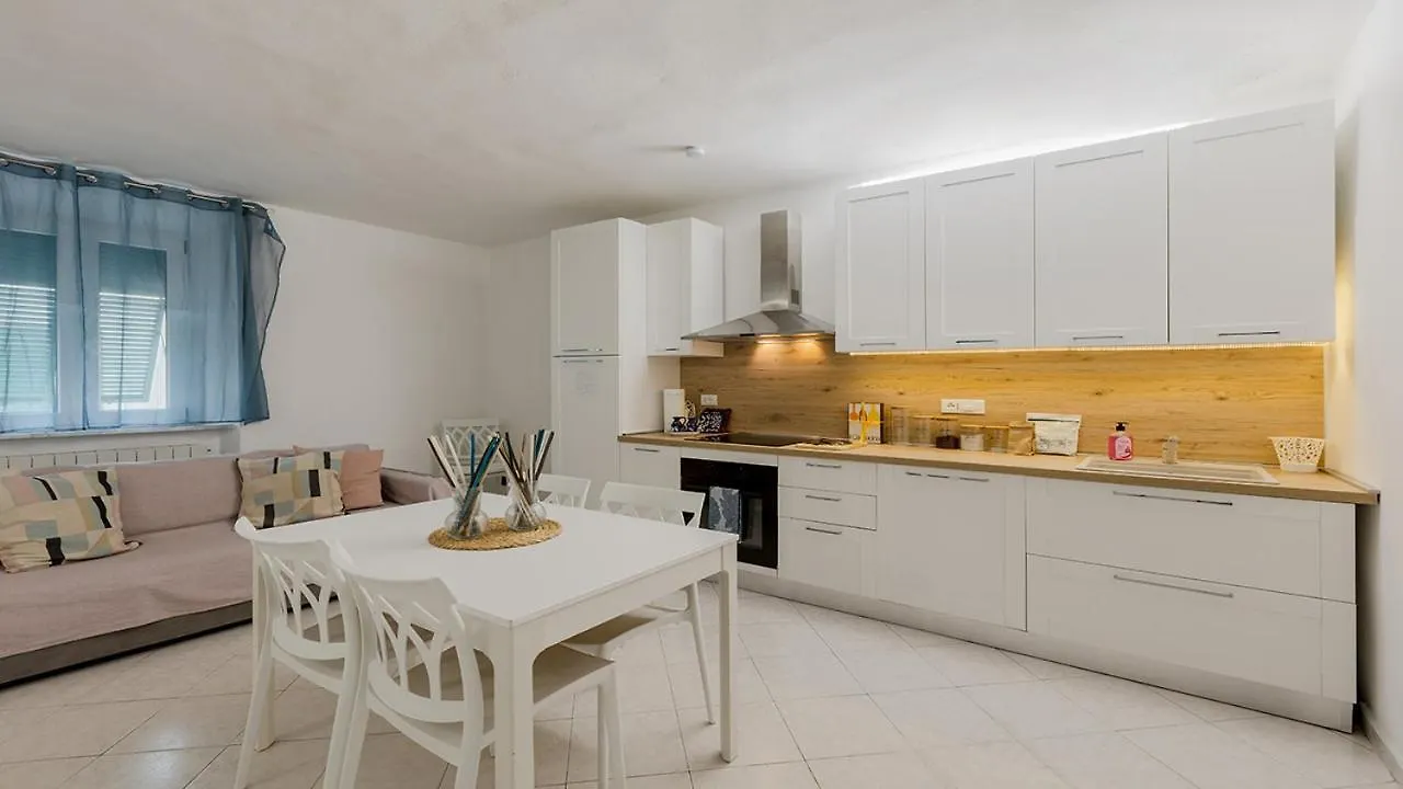 Appartamento La Casa Di Nonno Roberto By Rentbeat Livorno